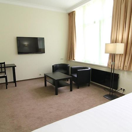 Hotel Continent Gagra Dış mekan fotoğraf