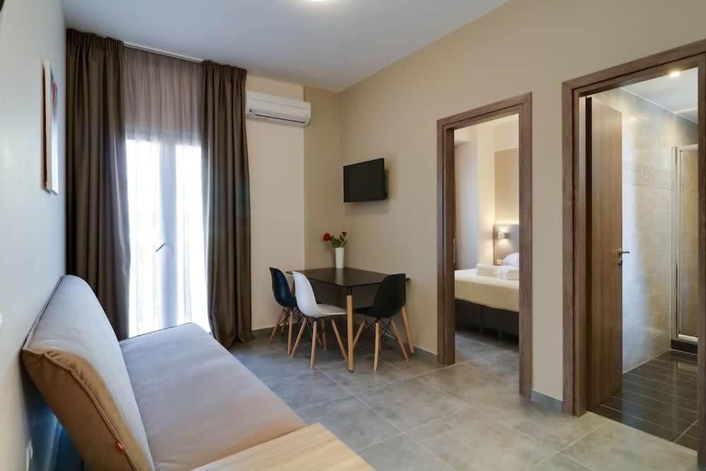 Hotel Continent Gagra Dış mekan fotoğraf