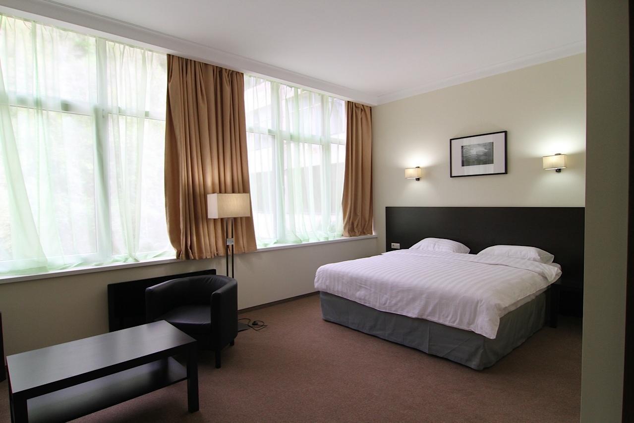 Hotel Continent Gagra Dış mekan fotoğraf